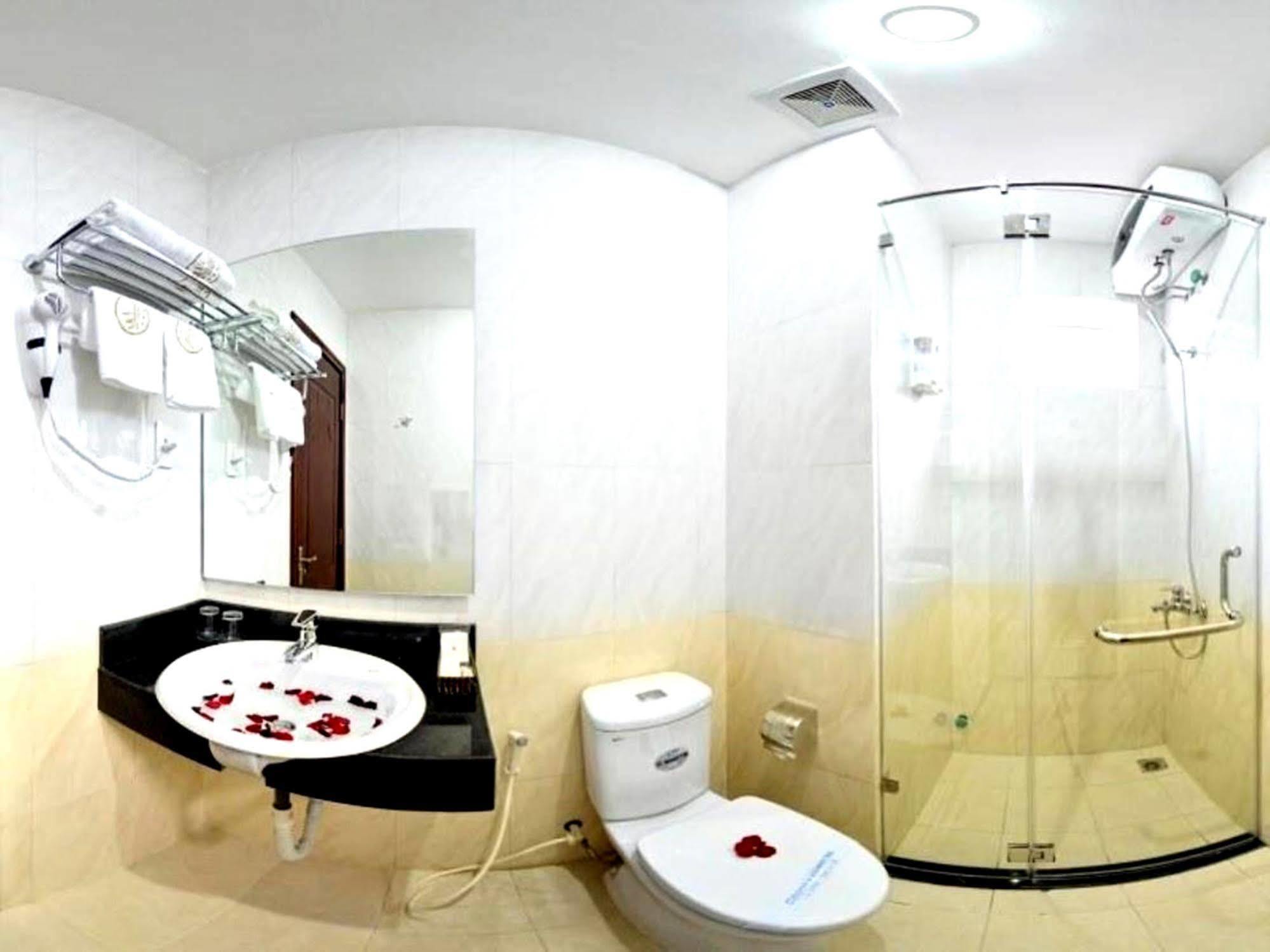 Bay Sydney Hotel Da Nang Exterior photo